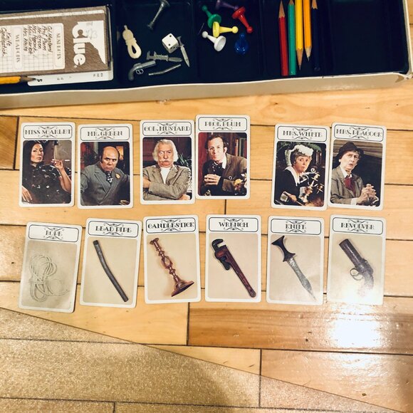 VINTAGE Clue COMPLETE Parker Brothers 1972 Classic Detective Board Game Canada - Picture 5 of 9